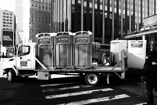 Best Portable restroom trailer rental  in Brilliant, AL